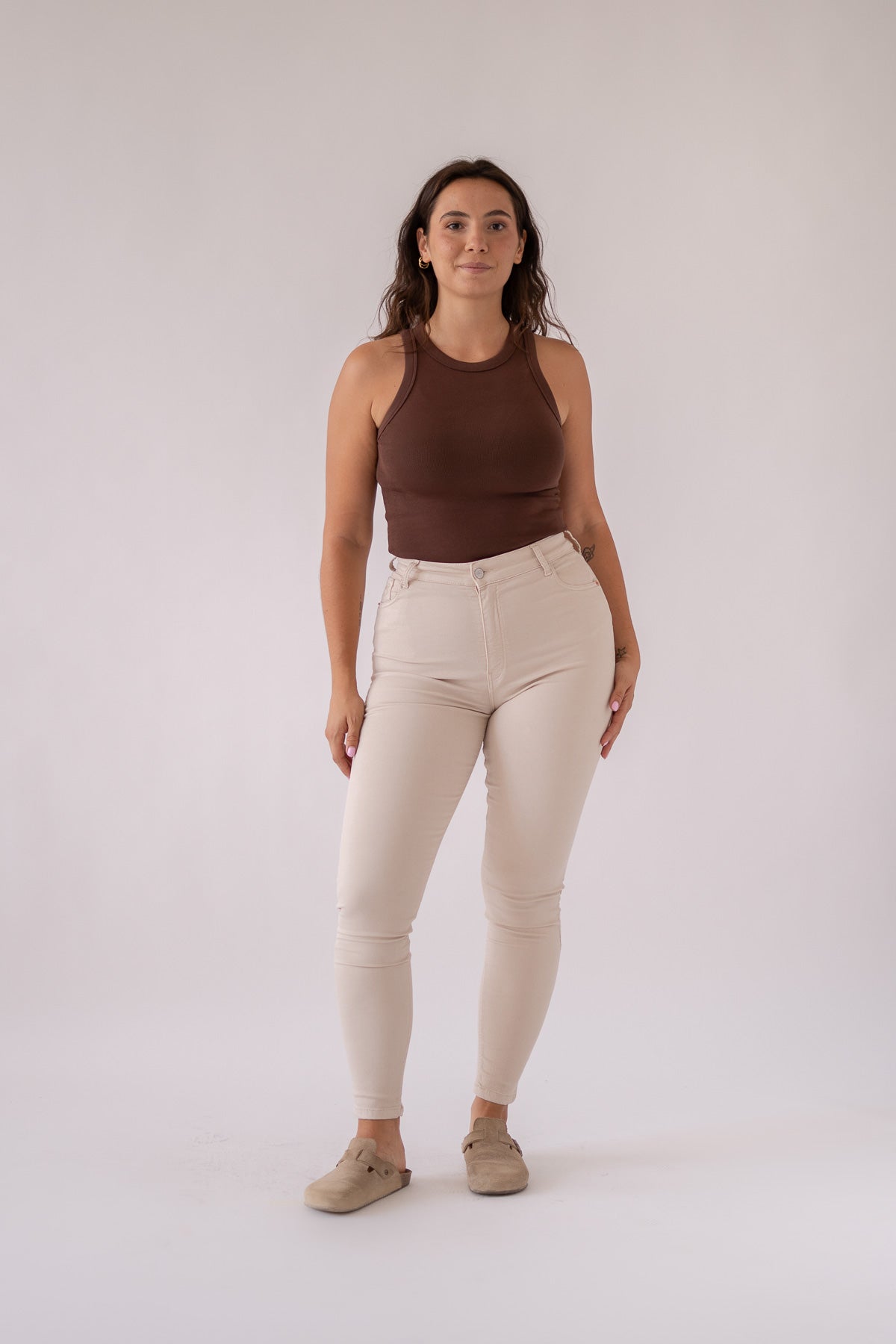 Strakke broek – beige
