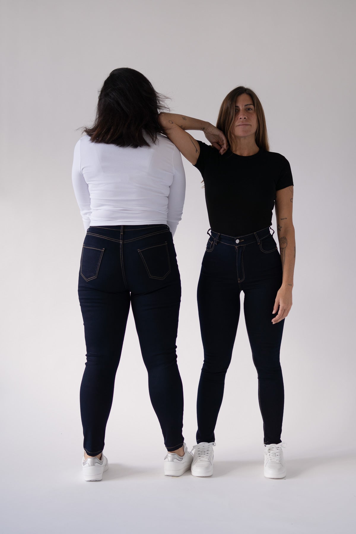 Strakke broek – ongewassen denim